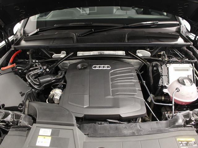 Ｑ５ ４０ＴＤＩクワトロ　Ｓライン　４０　ＴＤＩ　ｑｕａｔｔｒｏ　Ｓ　ｌｉｎｅ：ステアリングヒーターアルミホイール　５ダブルアームデザイン　コントラストグレー　８Ｊｘ１９　２３５／５５Ｒ１９ルーフレール　（ブラック）（73枚目）