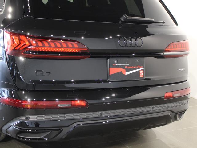 Ｑ７ ５０ＴＤＩクワトロ　Ｓライン　ブラック　Ａｕｄｉ　ｒｉｎｇｓ　＆ブラックスタイリングパッケージ　ルーフレール　（ブラック）　　ＨＤマトリクスＬＥＤヘッドライトＡｕｄｉレーザーライトパッケージ　　ブラック　Ａｕｄｉ　ｒｉｎｇｓ（17枚目）