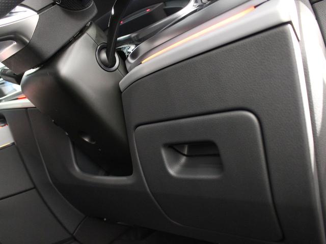 Ｑ７ ５０ＴＤＩクワトロ　Ｓライン　ブラック　Ａｕｄｉ　ｒｉｎｇｓ　＆ブラックスタイリングパッケージ　ルーフレール　（ブラック）　　ＨＤマトリクスＬＥＤヘッドライトＡｕｄｉレーザーライトパッケージ　　ブラック　Ａｕｄｉ　ｒｉｎｇｓ（33枚目）