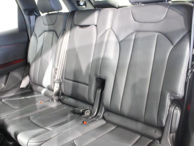 Ｑ７ ５０ＴＤＩクワトロ　Ｓライン　ブラック　Ａｕｄｉ　ｒｉｎｇｓ　＆ブラックスタイリングパッケージ　ルーフレール　（ブラック）　　ＨＤマトリクスＬＥＤヘッドライトＡｕｄｉレーザーライトパッケージ　　ブラック　Ａｕｄｉ　ｒｉｎｇｓ（42枚目）