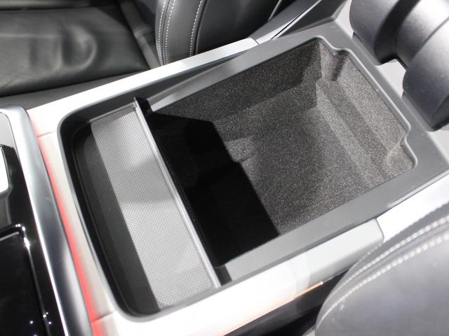 Ｑ７ ５０ＴＤＩクワトロ　Ｓライン　ブラック　Ａｕｄｉ　ｒｉｎｇｓ　＆ブラックスタイリングパッケージ　ルーフレール　（ブラック）　　ＨＤマトリクスＬＥＤヘッドライトＡｕｄｉレーザーライトパッケージ　　ブラック　Ａｕｄｉ　ｒｉｎｇｓ（76枚目）