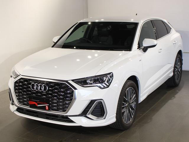 Ｑ３スポーツバック ３５ＴＦＳＩ　Ｓライン　スマートフォンインターフェース　パーシャルレザー　全方位カメラサラウンドビュー　グレイシアホワイトメタリック　電動テールゲート　ＬＥＤヘッドライト（4枚目）