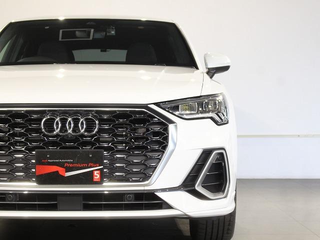 Ｑ３スポーツバック ３５ＴＦＳＩ　Ｓライン　スマートフォンインターフェース　パーシャルレザー　全方位カメラサラウンドビュー　グレイシアホワイトメタリック　電動テールゲート　ＬＥＤヘッドライト（6枚目）