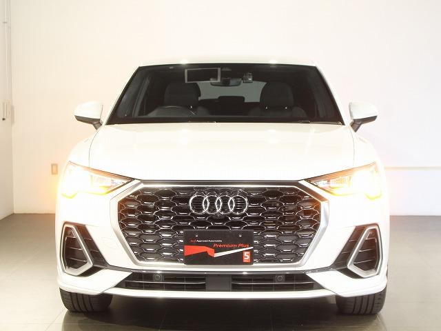 Ｑ３スポーツバック ３５ＴＦＳＩ　Ｓライン　スマートフォンインターフェース　パーシャルレザー　全方位カメラサラウンドビュー　グレイシアホワイトメタリック　電動テールゲート　ＬＥＤヘッドライト（7枚目）