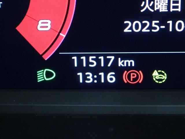 Ｑ３スポーツバック ３５ＴＦＳＩ　Ｓライン　スマートフォンインターフェース　パーシャルレザー　全方位カメラサラウンドビュー　グレイシアホワイトメタリック　電動テールゲート　ＬＥＤヘッドライト（28枚目）