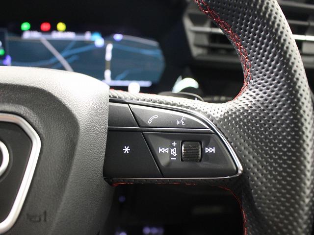 Ｓ３ スポーツバック　ダンピングコントロールサスペンション　ファインナッパレザー　アウディドライブセレクト　カラードブレーキキャリパー　レッド　リヤシートＵＳＢ（33枚目）