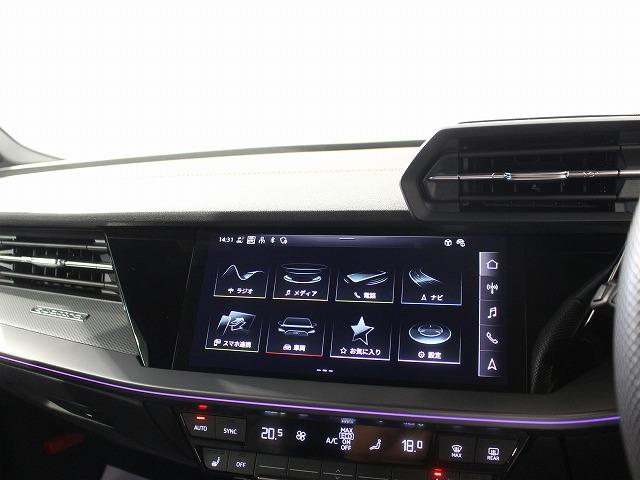 Ｓ３ スポーツバック　ダンピングコントロールサスペンション　ファインナッパレザー　アウディドライブセレクト　カラードブレーキキャリパー　レッド　リヤシートＵＳＢ（44枚目）