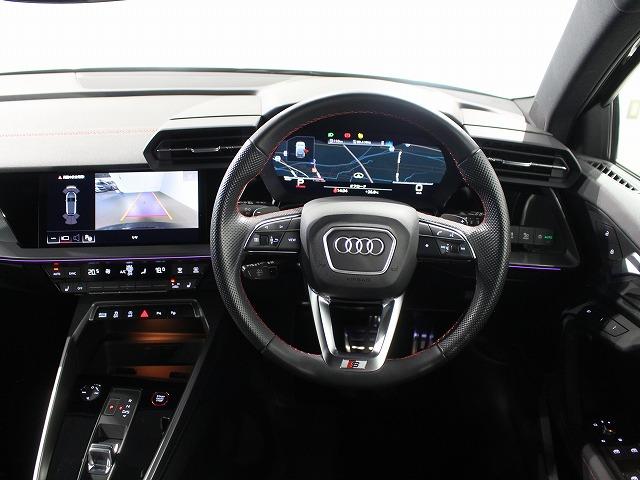 Ｓ３ スポーツバック　ダンピングコントロールサスペンション　ファインナッパレザー　アウディドライブセレクト　カラードブレーキキャリパー　レッド　リヤシートＵＳＢ（77枚目）