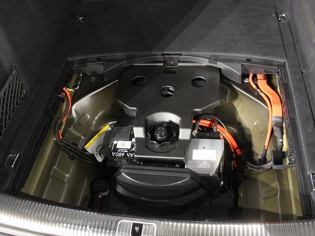 A4アバント 認定中古車 パーシャルレザー パノラマサンルーフ コンフォートパッケージ Bang & Olufsen ダンピングコントロールスポーツサスペンション プライバシーガラス パドルシフト ヒーター(53枚目)