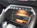 スポーツバック　ダンピングコントロールサスペンション　ファインナッパレザー　アウディドライブセレクト　カラードブレーキキャリパー　レッド　リヤシートＵＳＢ（42枚目）