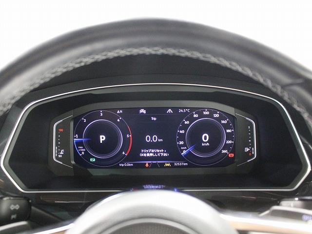 ティグアン ＴＤＩ　４モーション　Ｒライン　ディナウディオ　４ＭＯＴＩＯＮ（四輪駆動）　ディーゼルモデル　ヒートシーター　レザーシート　ディープブラックパールエフェクト　パワーシート（10枚目）