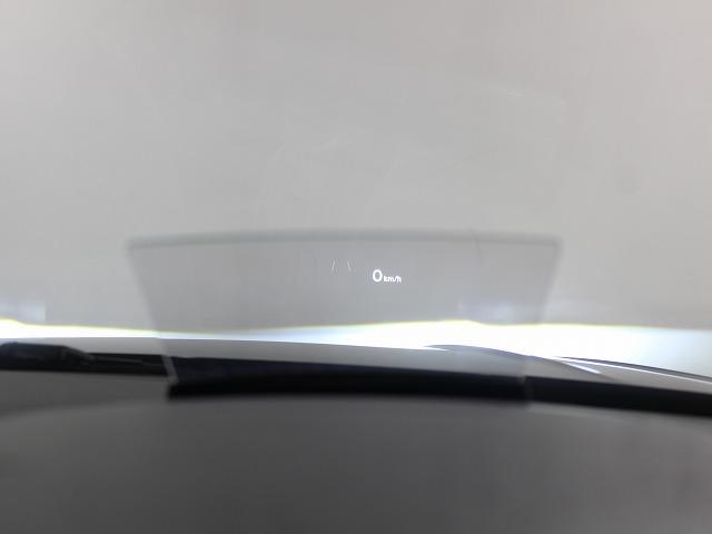 ティグアン ＴＤＩ　４モーション　Ｒライン　ディナウディオ　４ＭＯＴＩＯＮ（四輪駆動）　ディーゼルモデル　ヒートシーター　レザーシート　ディープブラックパールエフェクト　パワーシート（12枚目）