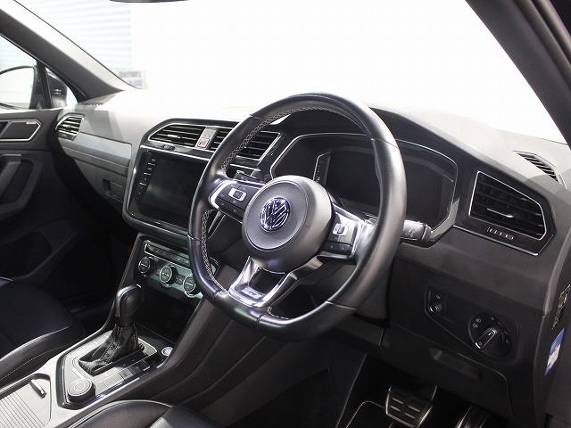 ティグアン ＴＤＩ　４モーション　Ｒライン　ディナウディオ　４ＭＯＴＩＯＮ（四輪駆動）　ディーゼルモデル　ヒートシーター　レザーシート　ディープブラックパールエフェクト　パワーシート（27枚目）
