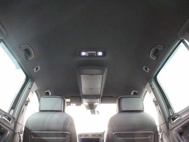 ティグアン ＴＤＩ　４モーション　Ｒライン　ディナウディオ　４ＭＯＴＩＯＮ（四輪駆動）　ディーゼルモデル　ヒートシーター　レザーシート　ディープブラックパールエフェクト　パワーシート（45枚目）