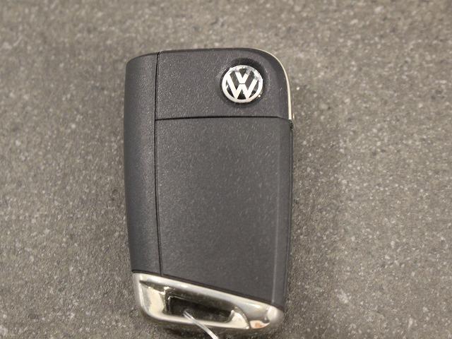 ティグアン ＴＤＩ　４モーション　Ｒライン　ディナウディオ　４ＭＯＴＩＯＮ（四輪駆動）　ディーゼルモデル　ヒートシーター　レザーシート　ディープブラックパールエフェクト　パワーシート（50枚目）