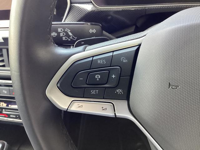 Ｔ－クロス ＴＳＩ　スタイル　ＤｉｓｃｏｖｅｒＰｒｏパッケージ　セーフティパッケージ　ＩＱ．ＬＩＧＨＴ　ＤｉｇｉｔａｌＣｏｃｋｐｉｔＰｒｏ　アダプティブクルーズコントーロール　ＣａｒＰｌａｙ対応　クリアブルーメタリック（35枚目）