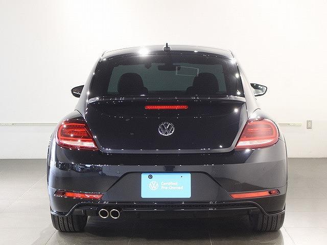 ザ・ビートル Ｒラインマイスター　バイキセノンヘッドライト　クルーズコントロール　インテリアアンビエントライト　リヤスポイラー　純正１８インチアルミホイール　ブラインドスポットディテクション（10枚目）