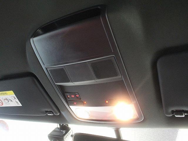 ザ・ビートル Ｒラインマイスター　バイキセノンヘッドライト　クルーズコントロール　インテリアアンビエントライト　リヤスポイラー　純正１８インチアルミホイール　ブラインドスポットディテクション（27枚目）