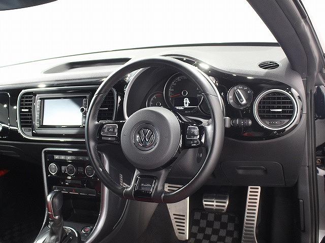 ザ・ビートル Ｒラインマイスター　バイキセノンヘッドライト　クルーズコントロール　インテリアアンビエントライト　リヤスポイラー　純正１８インチアルミホイール　ブラインドスポットディテクション（29枚目）