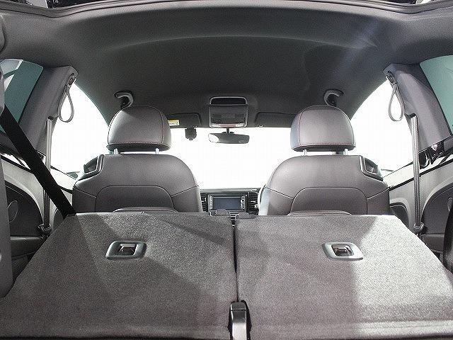 ザ・ビートル Ｒラインマイスター　バイキセノンヘッドライト　クルーズコントロール　インテリアアンビエントライト　リヤスポイラー　純正１８インチアルミホイール　ブラインドスポットディテクション（47枚目）