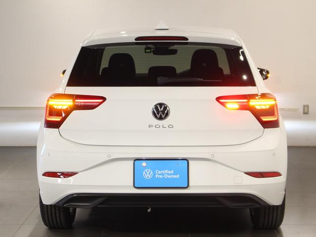 ポロ TSIスタイル IQライト ピュアホワイト レーンキープアシスト アダティブクルーズコントロール ハイオクモデル 純正アルミホイール レンタカーアップ(9枚目)