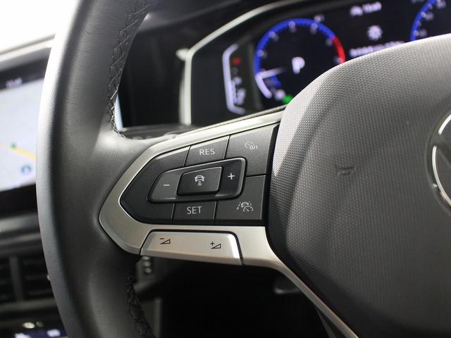 ポロ TSIスタイル IQライト ピュアホワイト レーンキープアシスト アダティブクルーズコントロール ハイオクモデル 純正アルミホイール レンタカーアップ(17枚目)