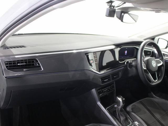 ポロ TSIスタイル IQライト ピュアホワイト レーンキープアシスト アダティブクルーズコントロール ハイオクモデル 純正アルミホイール レンタカーアップ(31枚目)