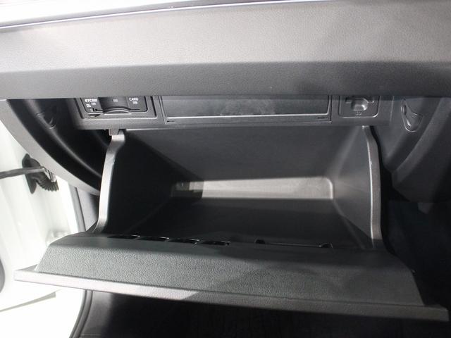 ポロ TSIスタイル IQライト ピュアホワイト レーンキープアシスト アダティブクルーズコントロール ハイオクモデル 純正アルミホイール レンタカーアップ(34枚目)