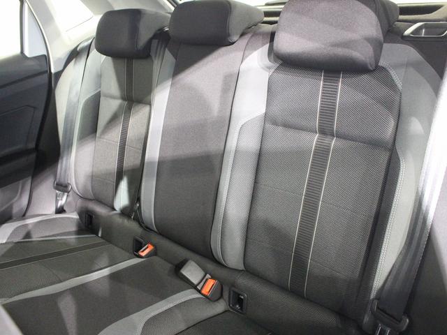 ポロ TSIスタイル IQライト ピュアホワイト レーンキープアシスト アダティブクルーズコントロール ハイオクモデル 純正アルミホイール レンタカーアップ(36枚目)