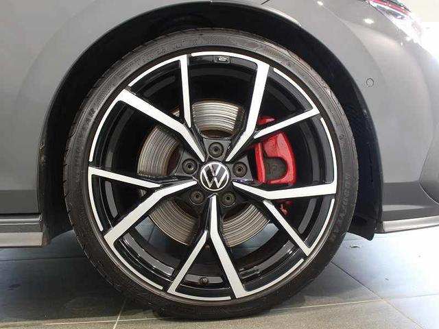 ゴルフGTI ベースグレード カープレイ対応 アンビエントライト トラベルアシスト クルーズコントロール 障害物センサー ワンオーナー 純正ホイール 禁煙車(8枚目)