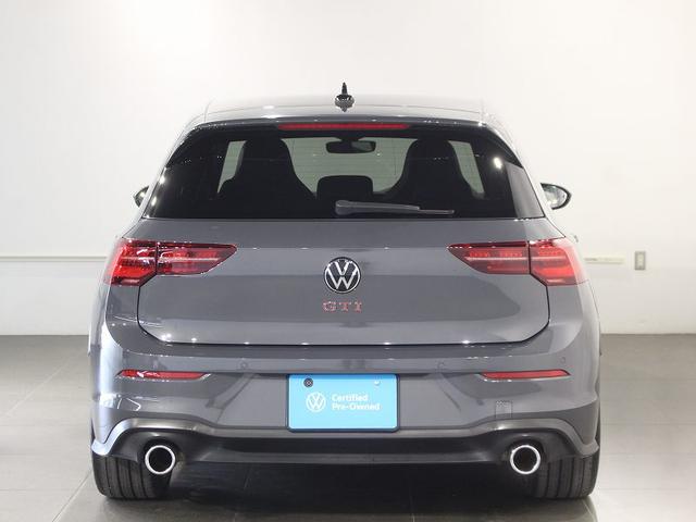 ゴルフGTI ベースグレード カープレイ対応 アンビエントライト トラベルアシスト クルーズコントロール 障害物センサー ワンオーナー 純正ホイール 禁煙車(13枚目)