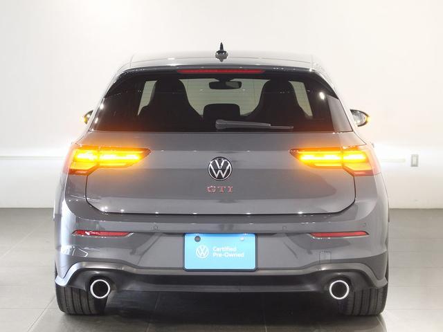 ゴルフGTI ベースグレード カープレイ対応 アンビエントライト トラベルアシスト クルーズコントロール 障害物センサー ワンオーナー 純正ホイール 禁煙車(14枚目)