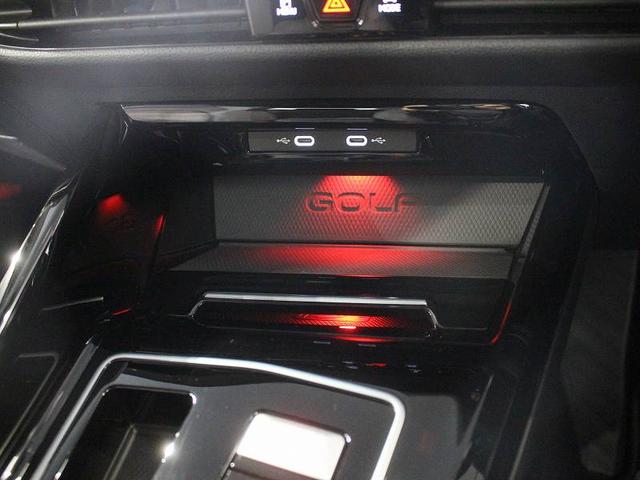 ゴルフGTI ベースグレード カープレイ対応 アンビエントライト トラベルアシスト クルーズコントロール 障害物センサー ワンオーナー 純正ホイール 禁煙車(23枚目)