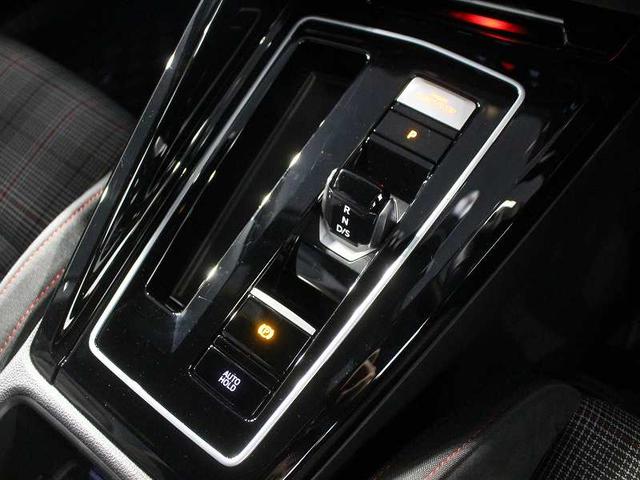 ゴルフGTI ベースグレード カープレイ対応 アンビエントライト トラベルアシスト クルーズコントロール 障害物センサー ワンオーナー 純正ホイール 禁煙車(25枚目)