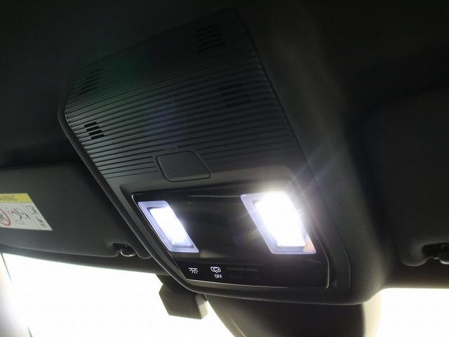 ゴルフGTI ベースグレード カープレイ対応 アンビエントライト トラベルアシスト クルーズコントロール 障害物センサー ワンオーナー 純正ホイール 禁煙車(33枚目)