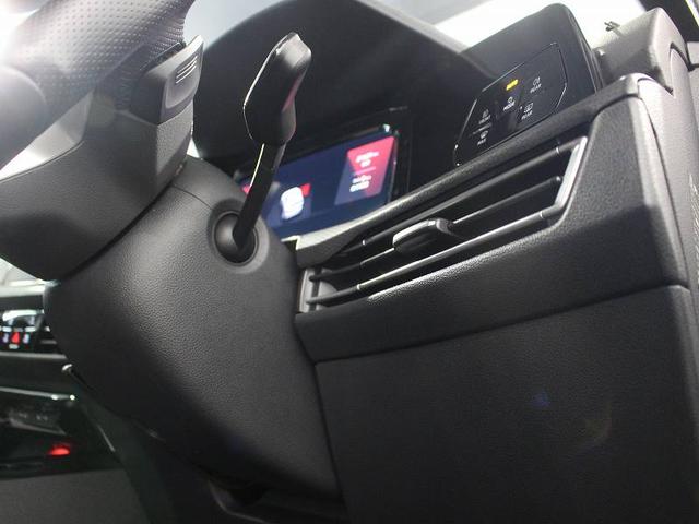ゴルフGTI ベースグレード カープレイ対応 アンビエントライト トラベルアシスト クルーズコントロール 障害物センサー ワンオーナー 純正ホイール 禁煙車(41枚目)