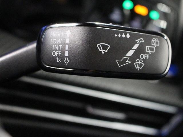 ゴルフヴァリアント eTSI Rライン カープレイ対応 アンビエントライト トラベルアシスト クルーズコントロール 障害物センサー マイルドハイブリット ワンオーナー 純正ホイール 禁煙車(22枚目)