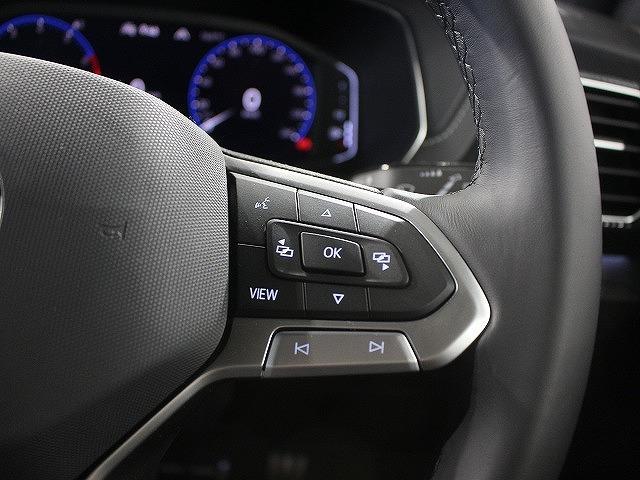 Ｔ－クロス ＴＳＩ　Ｒライン　フォルクスワーゲン　新型Ｔ－ＣＲＯＳＳ　ＴＳＩ　Ｒ－Ｌｉｎｅ　ディープブラックパールエフェクト　試乗車　ＣＡＲＰＬＡＹ対応（34枚目）
