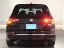 ＴＤＩ　４モーション　Ｒライン　ディナウディオ　４ＭＯＴＩＯＮ（四輪駆動）　ディーゼルモデル　ヒートシーター　レザーシート　ディープブラックパールエフェクト　パワーシート（9枚目）