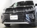 Ｔ－クロス ＴＳＩ　Ｒライン　フォルクスワーゲン　新型Ｔ－ＣＲＯＳＳ　ＴＳＩ　Ｒ－Ｌｉｎｅ　ディープブラックパールエフェクト　試乗車　ＣＡＲＰＬＡＹ対応（5枚目）