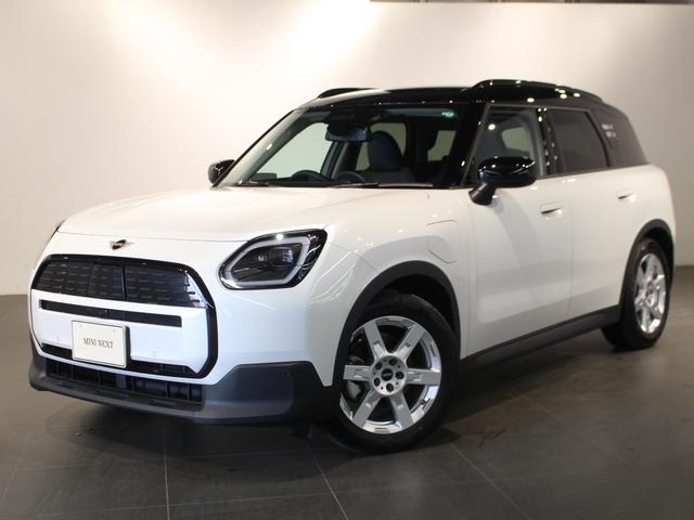 ＭＩＮＩ カントリーマンＥ　クラシック・トリム　デモカー／ＣＬＡＳＳＩＣ／認定中古車／ディーラー／シートヒーター／Ｈａｒｍａｎ　Ｋａｒｄｏｎ／ステアリングヒーター／ＬＥＤ－ヘッドライト／ハイビームアシスタント／Ｃｌａｓｓｉｃ　Ｔｒｉｍ／正規ディーラ（2枚目）