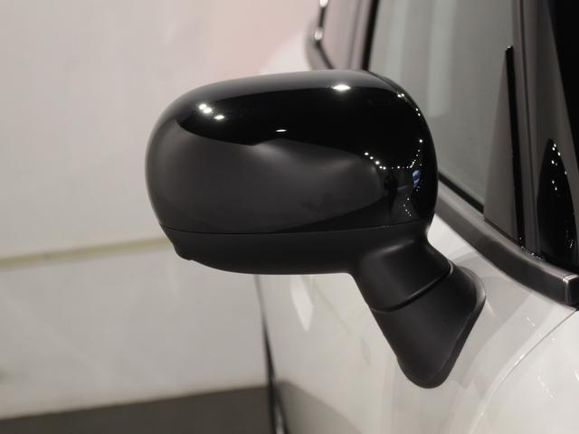 ＭＩＮＩ カントリーマンＥ　クラシック・トリム　デモカー／ＣＬＡＳＳＩＣ／認定中古車／ディーラー／シートヒーター／Ｈａｒｍａｎ　Ｋａｒｄｏｎ／ステアリングヒーター／ＬＥＤ－ヘッドライト／ハイビームアシスタント／Ｃｌａｓｓｉｃ　Ｔｒｉｍ／正規ディーラ（10枚目）