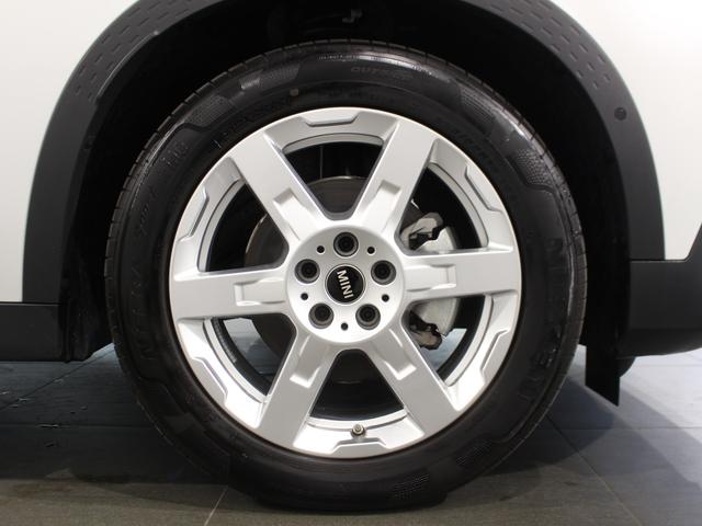 ＭＩＮＩ カントリーマンＥ　クラシック・トリム　デモカー／ＣＬＡＳＳＩＣ／認定中古車／ディーラー／シートヒーター／Ｈａｒｍａｎ　Ｋａｒｄｏｎ／ステアリングヒーター／ＬＥＤ－ヘッドライト／ハイビームアシスタント／Ｃｌａｓｓｉｃ　Ｔｒｉｍ／正規ディーラ（12枚目）