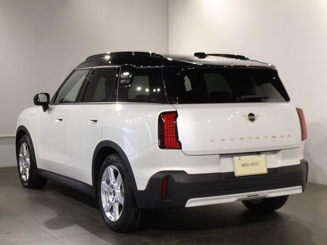 ＭＩＮＩ カントリーマンＥ　クラシック・トリム　デモカー／ＣＬＡＳＳＩＣ／認定中古車／ディーラー／シートヒーター／Ｈａｒｍａｎ　Ｋａｒｄｏｎ／ステアリングヒーター／ＬＥＤ－ヘッドライト／ハイビームアシスタント／Ｃｌａｓｓｉｃ　Ｔｒｉｍ／正規ディーラ（14枚目）