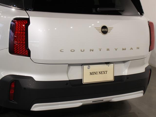 ＭＩＮＩ カントリーマンＥ　クラシック・トリム　デモカー／ＣＬＡＳＳＩＣ／認定中古車／ディーラー／シートヒーター／Ｈａｒｍａｎ　Ｋａｒｄｏｎ／ステアリングヒーター／ＬＥＤ－ヘッドライト／ハイビームアシスタント／Ｃｌａｓｓｉｃ　Ｔｒｉｍ／正規ディーラ（19枚目）