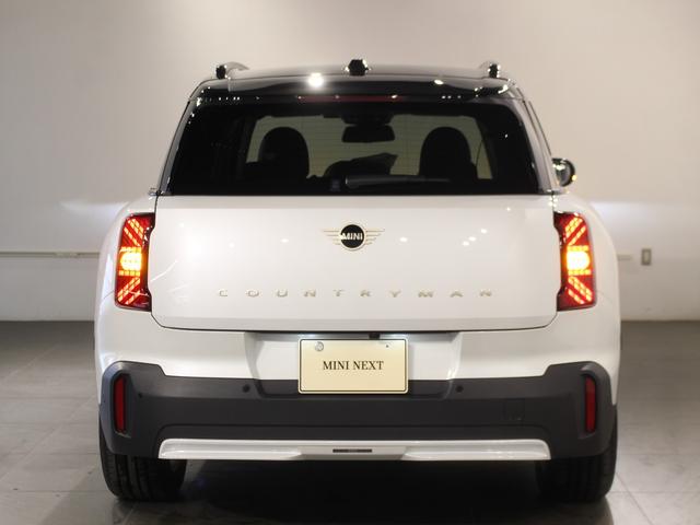 ＭＩＮＩ カントリーマンＥ　クラシック・トリム　デモカー／ＣＬＡＳＳＩＣ／認定中古車／ディーラー／シートヒーター／Ｈａｒｍａｎ　Ｋａｒｄｏｎ／ステアリングヒーター／ＬＥＤ－ヘッドライト／ハイビームアシスタント／Ｃｌａｓｓｉｃ　Ｔｒｉｍ／正規ディーラ（20枚目）