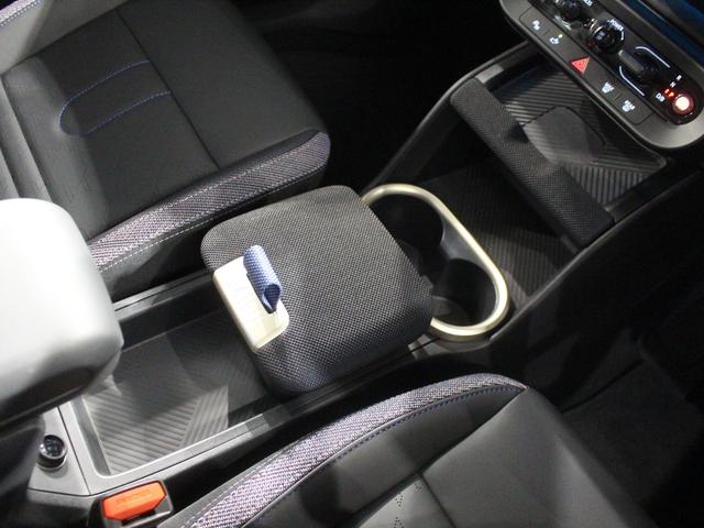 ＭＩＮＩ カントリーマンＥ　クラシック・トリム　デモカー／ＣＬＡＳＳＩＣ／認定中古車／ディーラー／シートヒーター／Ｈａｒｍａｎ　Ｋａｒｄｏｎ／ステアリングヒーター／ＬＥＤ－ヘッドライト／ハイビームアシスタント／Ｃｌａｓｓｉｃ　Ｔｒｉｍ／正規ディーラ（32枚目）