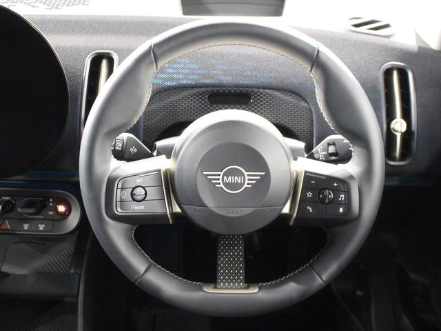 ＭＩＮＩ カントリーマンＥ　クラシック・トリム　デモカー／ＣＬＡＳＳＩＣ／認定中古車／ディーラー／シートヒーター／Ｈａｒｍａｎ　Ｋａｒｄｏｎ／ステアリングヒーター／ＬＥＤ－ヘッドライト／ハイビームアシスタント／Ｃｌａｓｓｉｃ　Ｔｒｉｍ／正規ディーラ（57枚目）