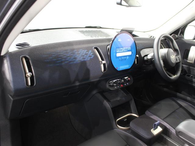 ＭＩＮＩ カントリーマンＥ　クラシック・トリム　デモカー／ＣＬＡＳＳＩＣ／認定中古車／ディーラー／シートヒーター／Ｈａｒｍａｎ　Ｋａｒｄｏｎ／ステアリングヒーター／ＬＥＤ－ヘッドライト／ハイビームアシスタント／Ｃｌａｓｓｉｃ　Ｔｒｉｍ／正規ディーラ（60枚目）