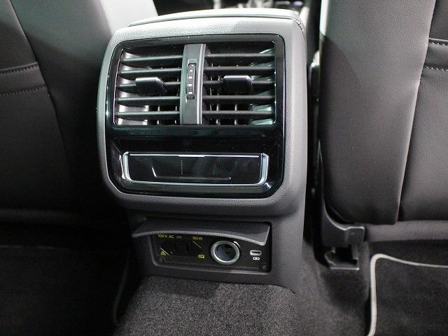 パサートオールトラック ＴＤＩ　４モーション　アドバンス　デモカー　レザーシート　ベンチレーション　ステアリングヒーター　衝突被害軽減ブレーキ　ヘッドアップディスプレー　カープレー対応　アラウンドビューカメラ　四輪駆動（61枚目）